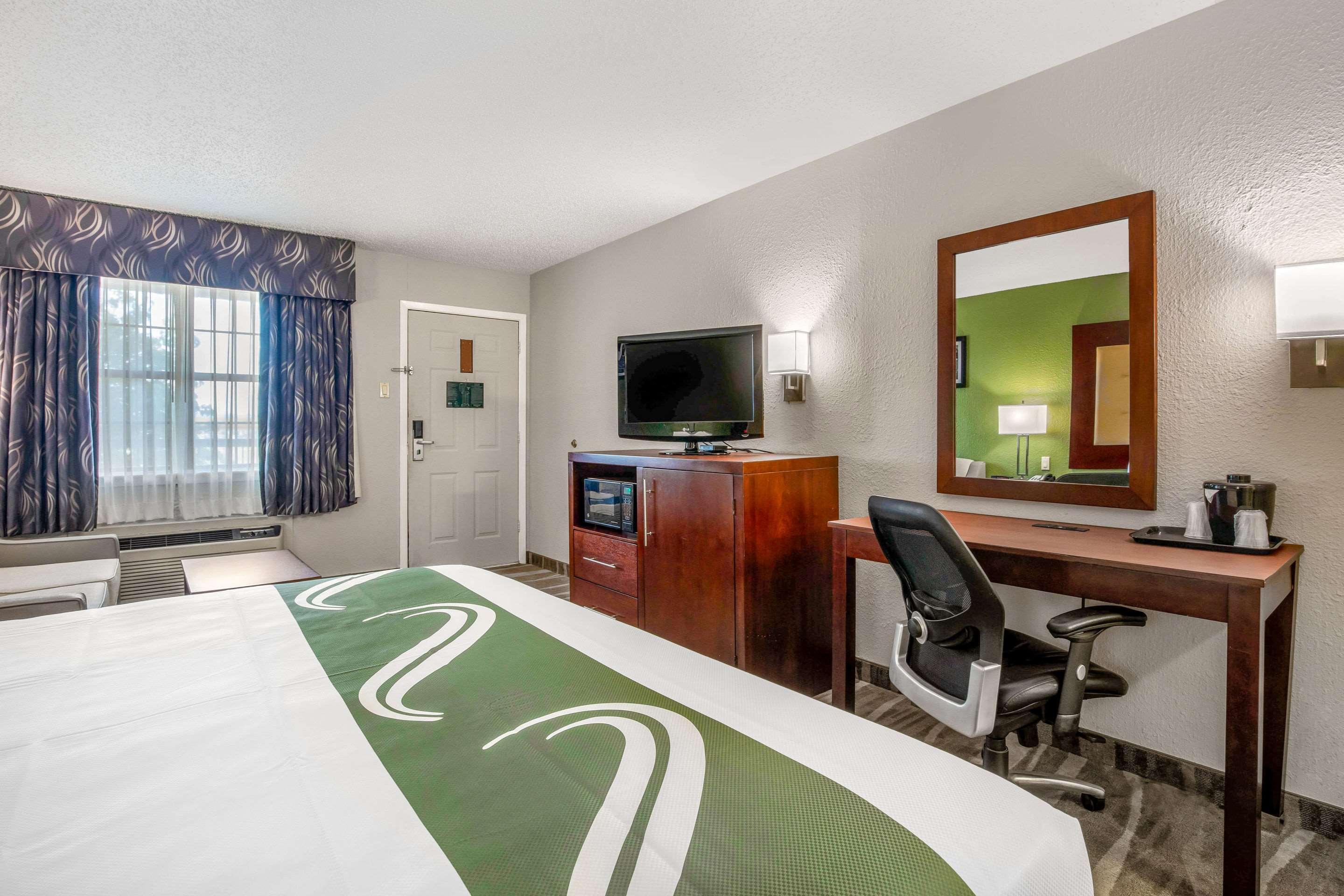 Quality Inn & Suites 웨더포드 외부 사진