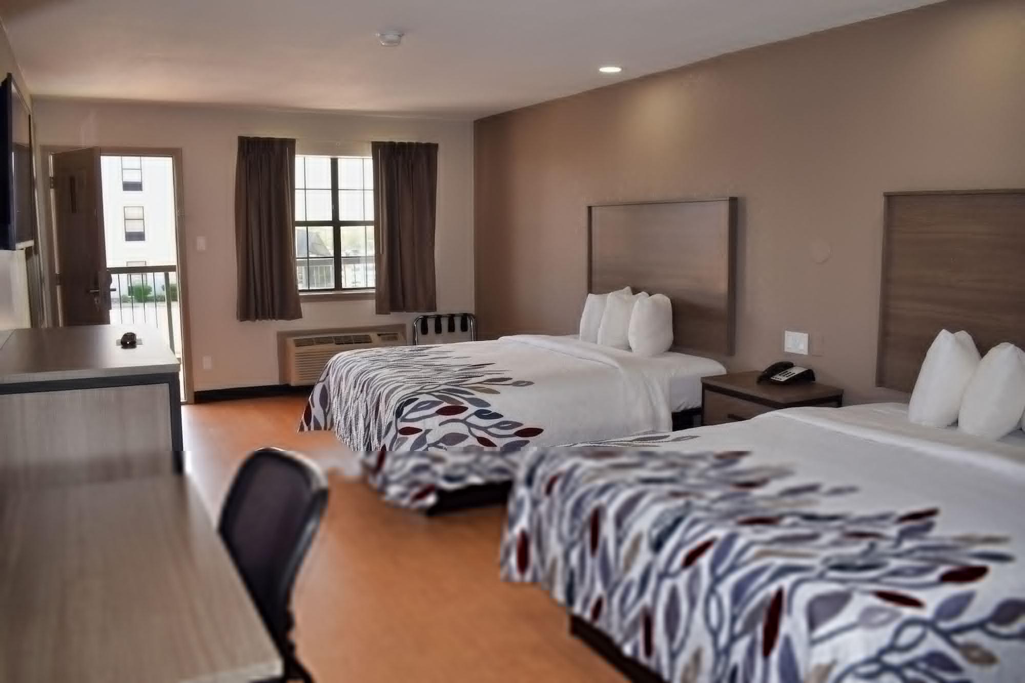 Quality Inn & Suites 웨더포드 외부 사진