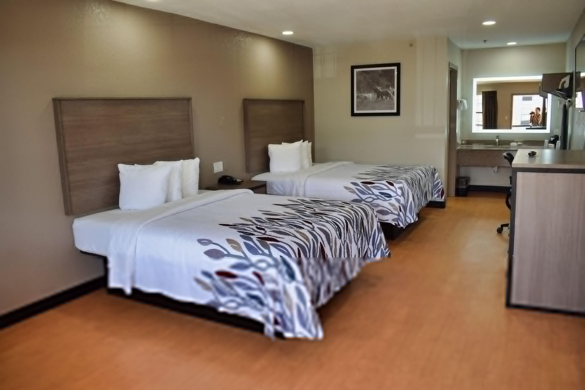 Quality Inn & Suites 웨더포드 외부 사진