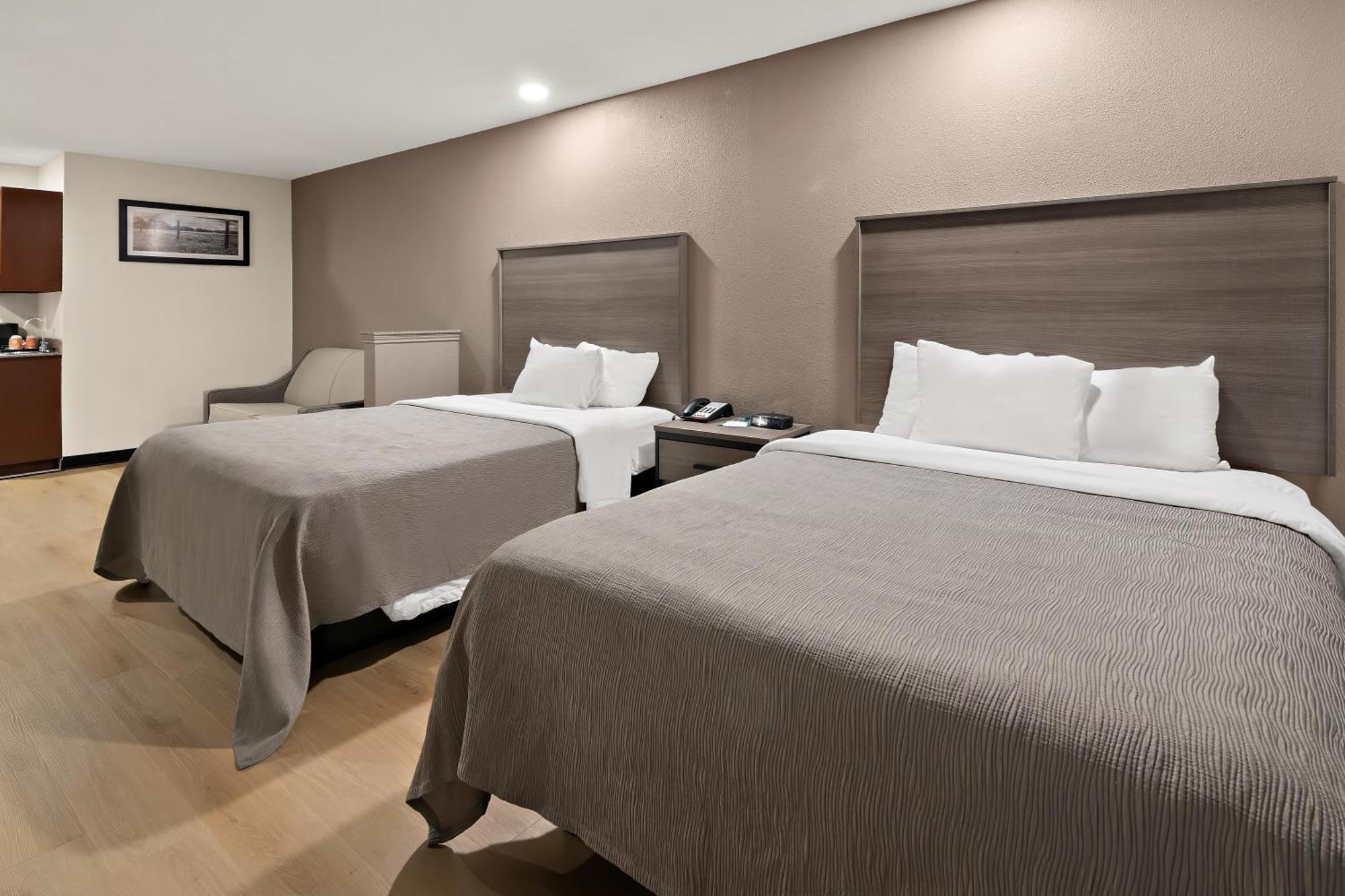 Quality Inn & Suites 웨더포드 외부 사진