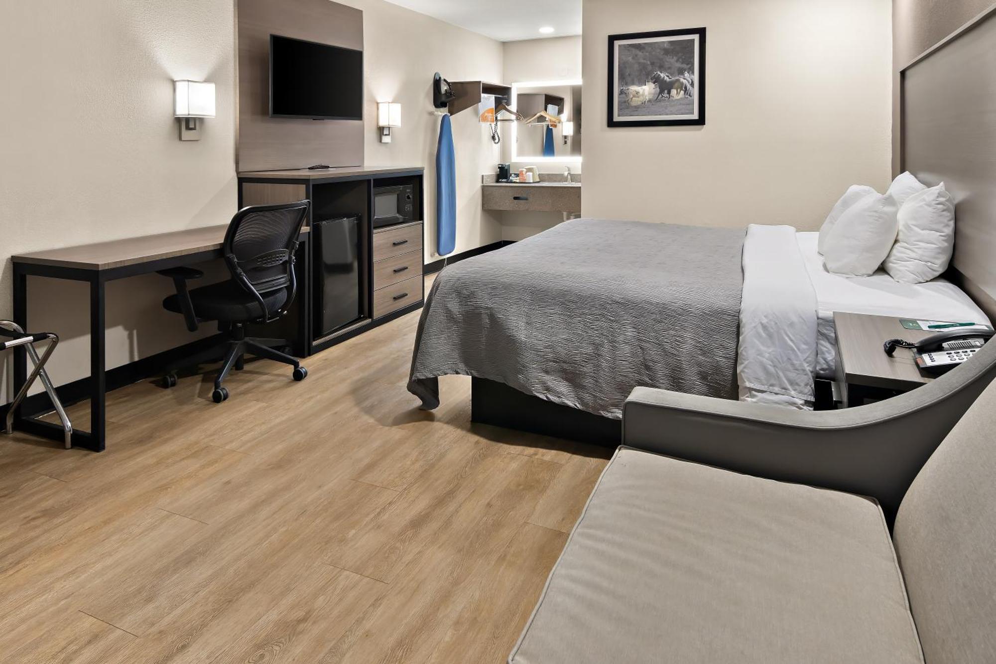 Quality Inn & Suites 웨더포드 외부 사진